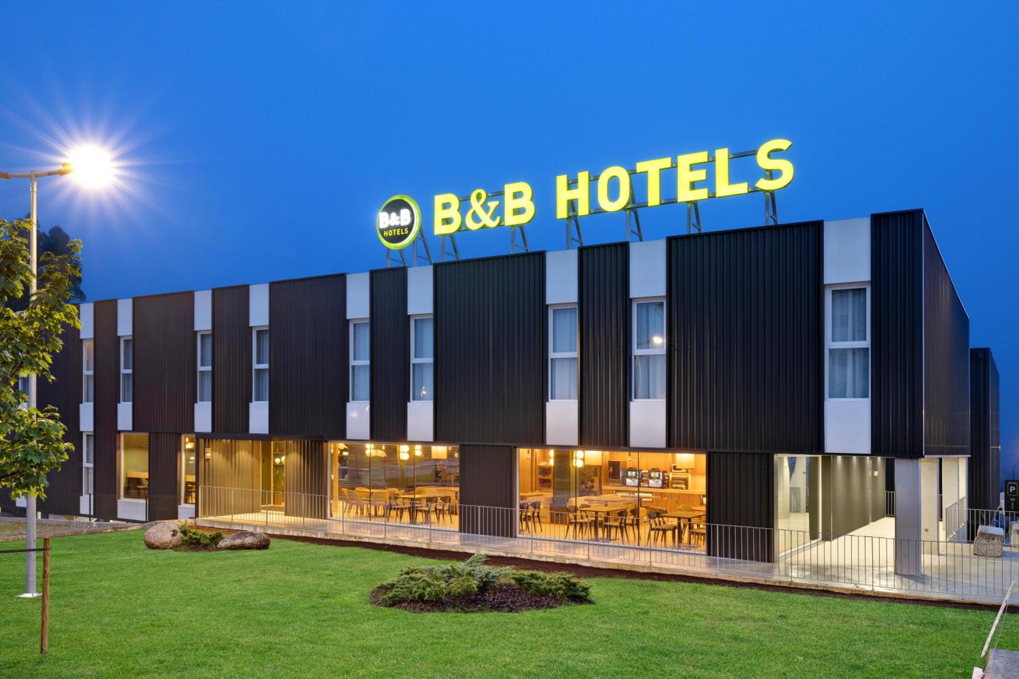 B&B Hotel Santiago Milladoiro Exterior photo